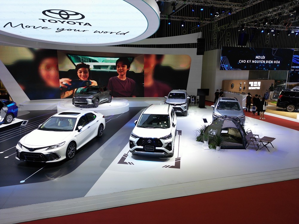 Toyota chuyển mình đầy mới mẻ tại Triển lãm ô tô Việt Nam 2022